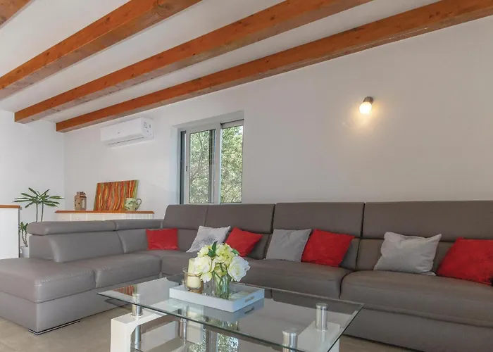 Vakantiehuis In With House Sea View
