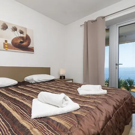 Hébergement de vacances In With House Sea View Blato (Korcula)